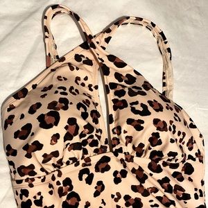 Adorable bombshell one-piece bathing suit